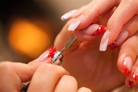 Magic Nails Services: Balancing Quality and Cost